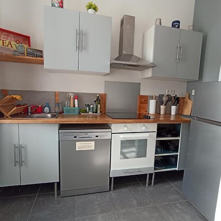Jolie Maison Au Centre Du Village Груисан Екстериор снимка