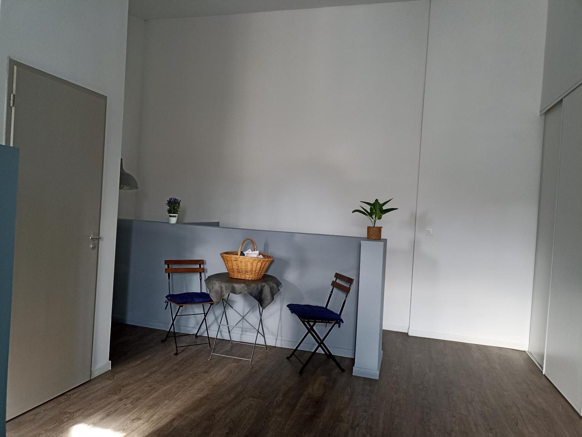 Jolie Maison Au Centre Du Village Груисан Екстериор снимка
