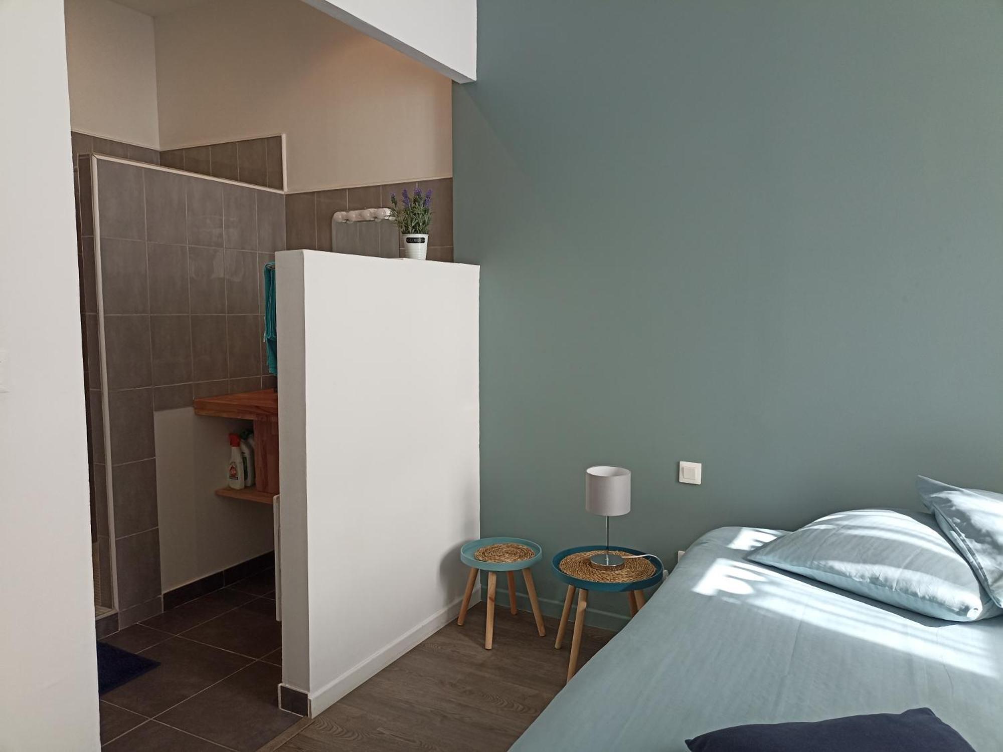 Jolie Maison Au Centre Du Village Груисан Екстериор снимка